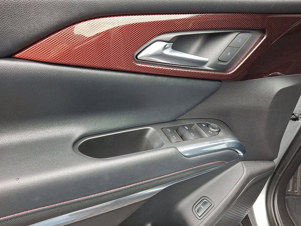 Used 2025 Chevrolet Traverse Z71 w/ Driver Confidence Package image 12