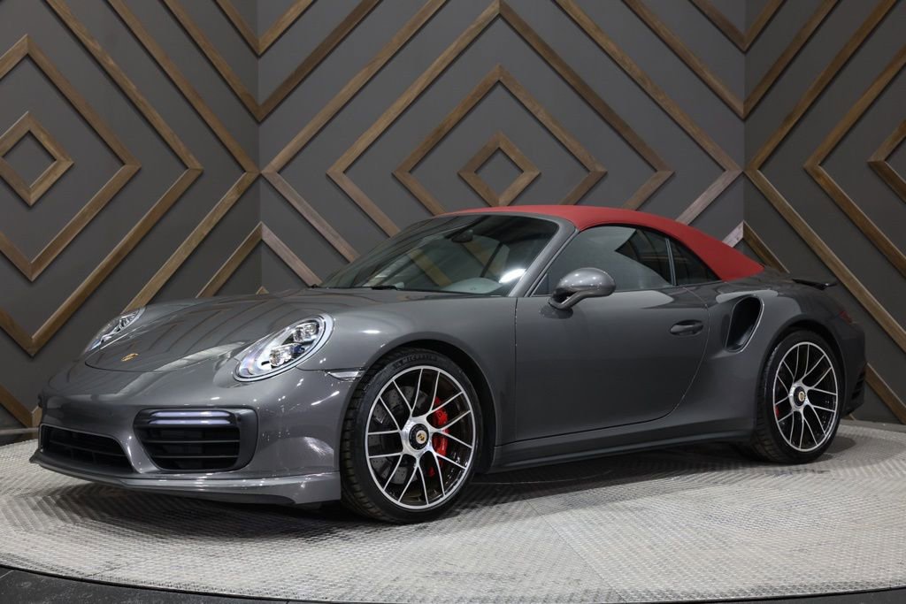 Used 2019 Porsche 911 Turbo image 9