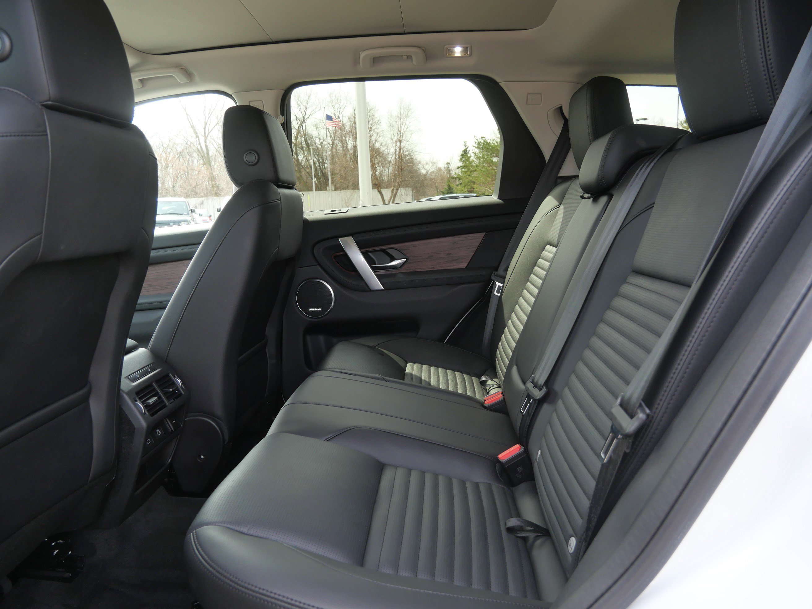 Certified 2024 Land Rover Discovery Sport S image 16