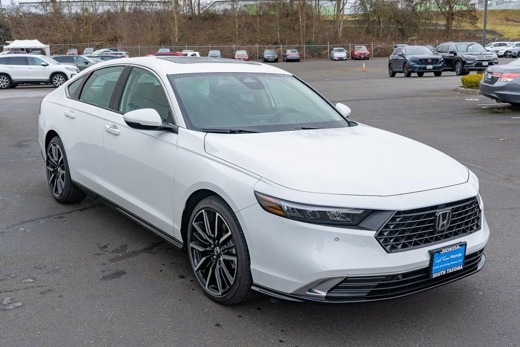 New 2026 Honda Accord Touring image 4