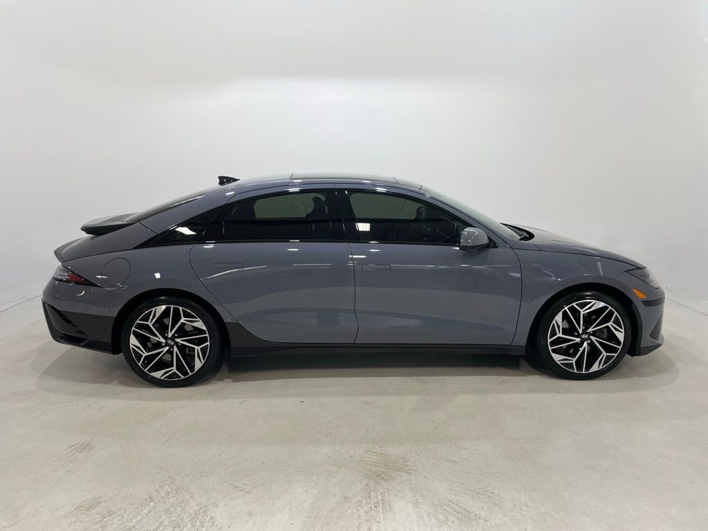 Used 2024 Hyundai Ioniq 6 Limited image 4
