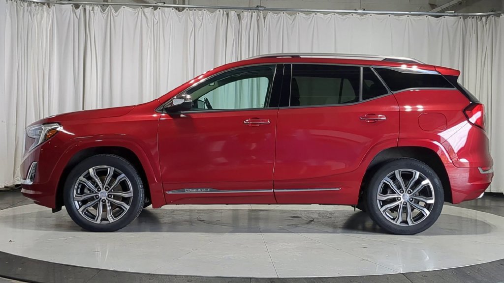 Used 2018 GMC Terrain Denali w/ Comfort Package FWD image 6
