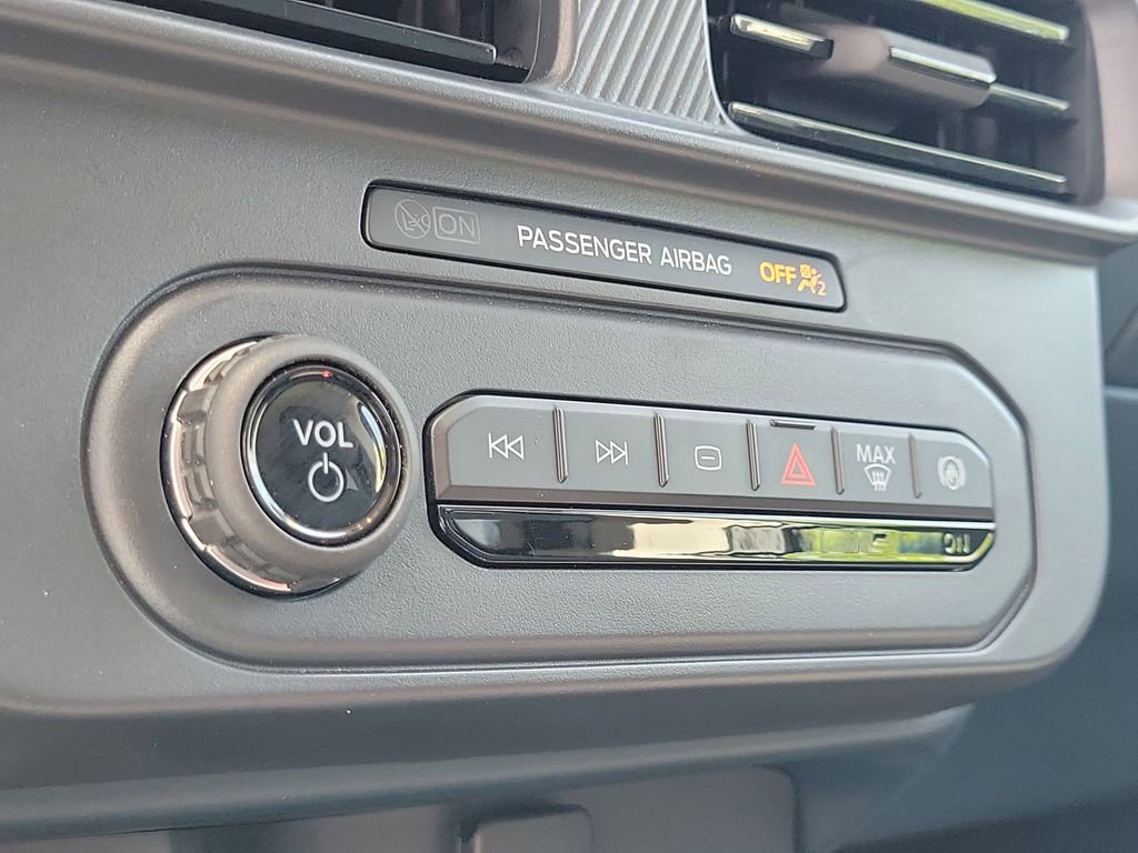 Used 2025 Ford Maverick XL image 25