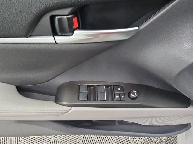 Used 2023 Toyota Camry XLE w/ Cold Weather Package FWD image 13