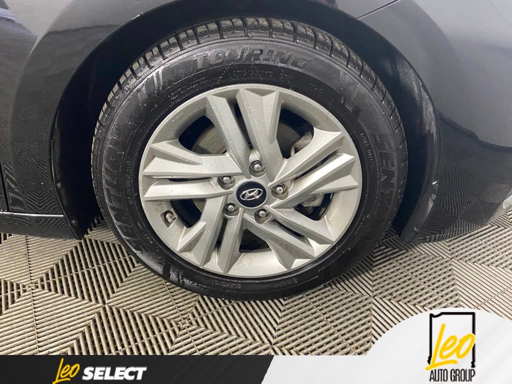 Used 2020 Hyundai Elantra SEL FWD image 24