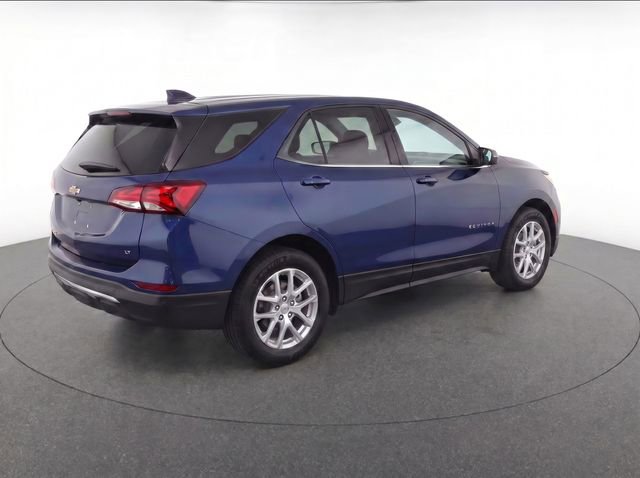 Used 2023 Chevrolet Equinox LT FWD image 4