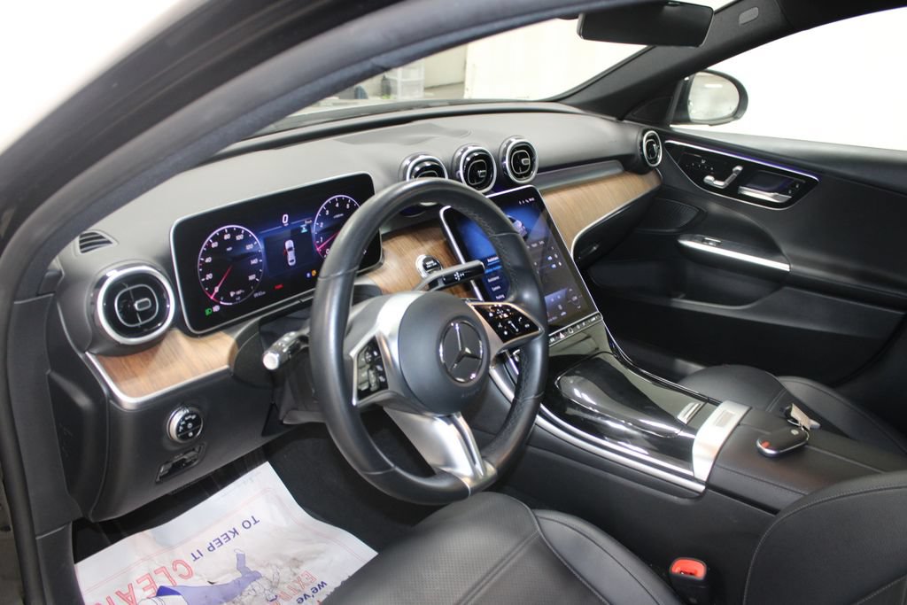 Used 2025 Mercedes-Benz C 300 Sedan image 16