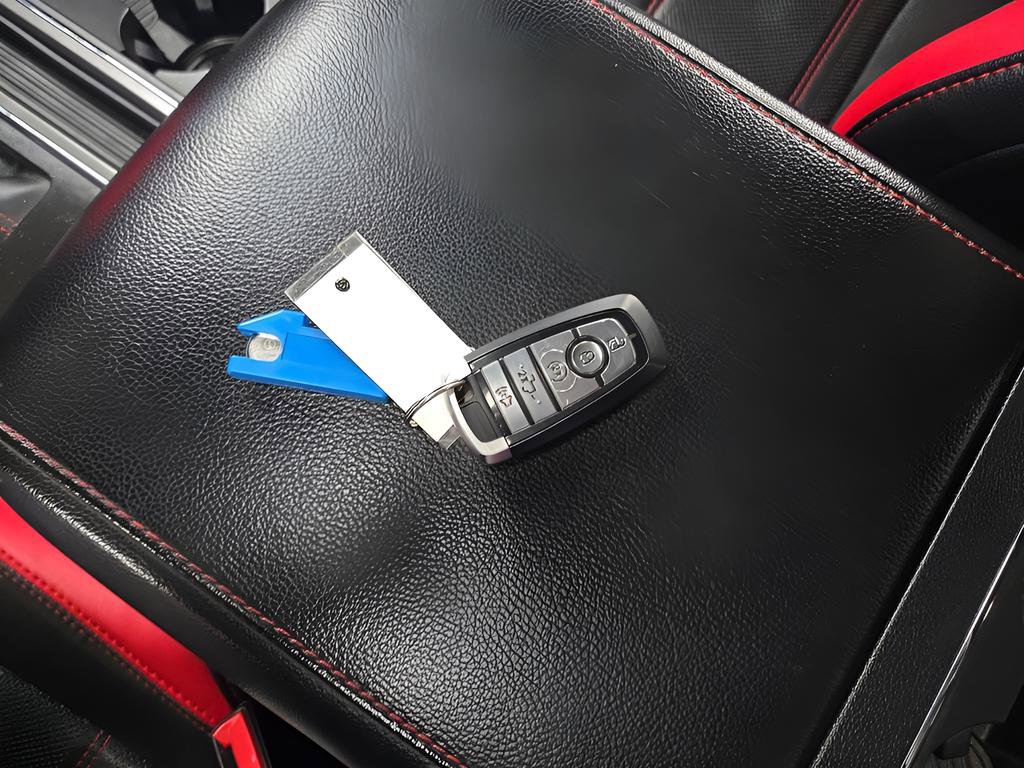 Used 2018 Ford F150 Lariat w/ Equipment Group 502A Luxury image 31