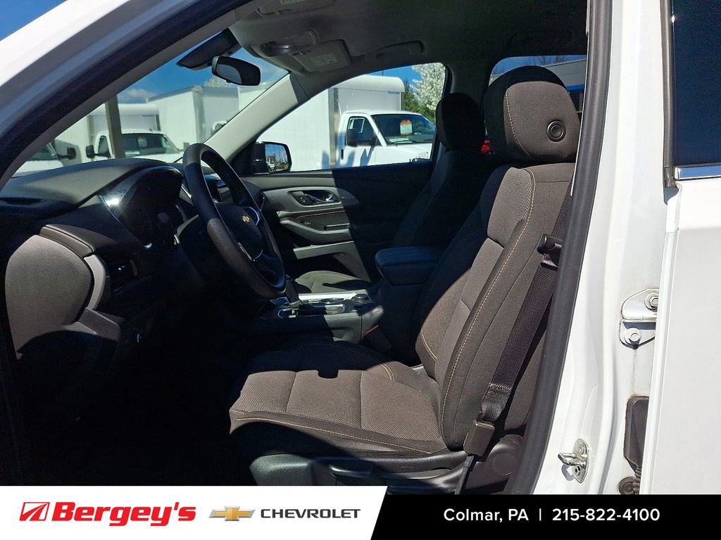 Used 2020 Chevrolet Traverse LS image 17