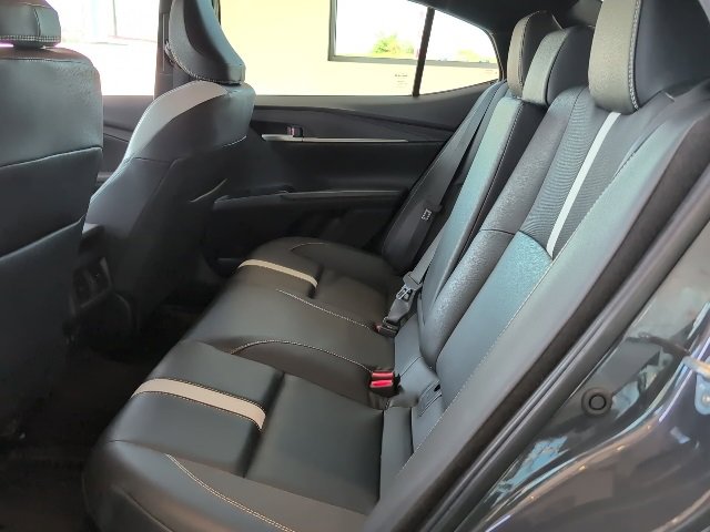 Used 2025 Toyota Camry SE image 16