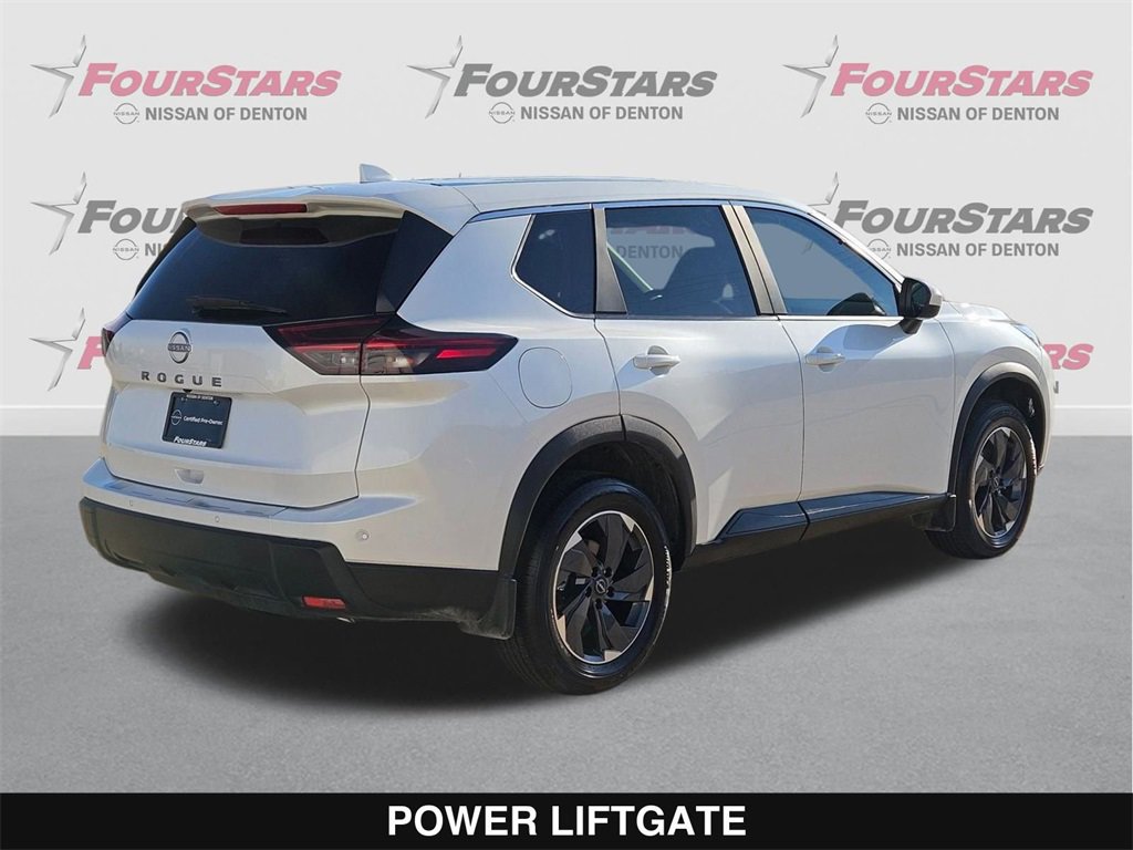 Used 2026 Nissan Rogue SV image 4