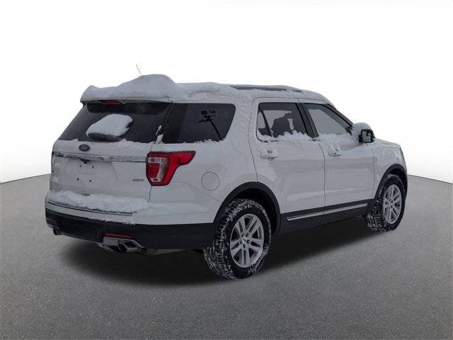 Certified 2018 Ford Explorer XLT w/ Equipment Group 202A image 3