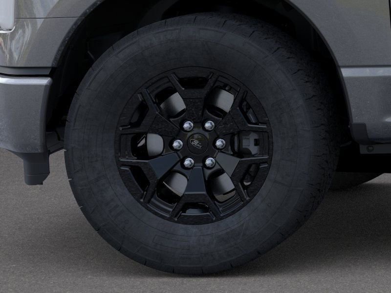 New 2025 Ford F150 Lightning XLT image 19