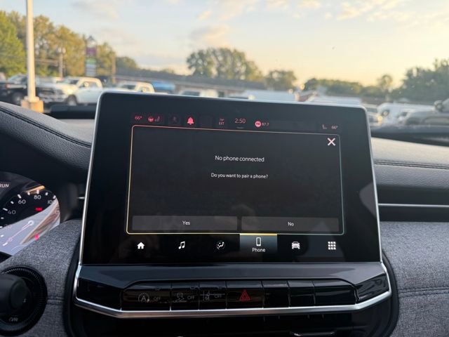 Used 2022 Jeep Compass Latitude w/ Convenience Group image 41