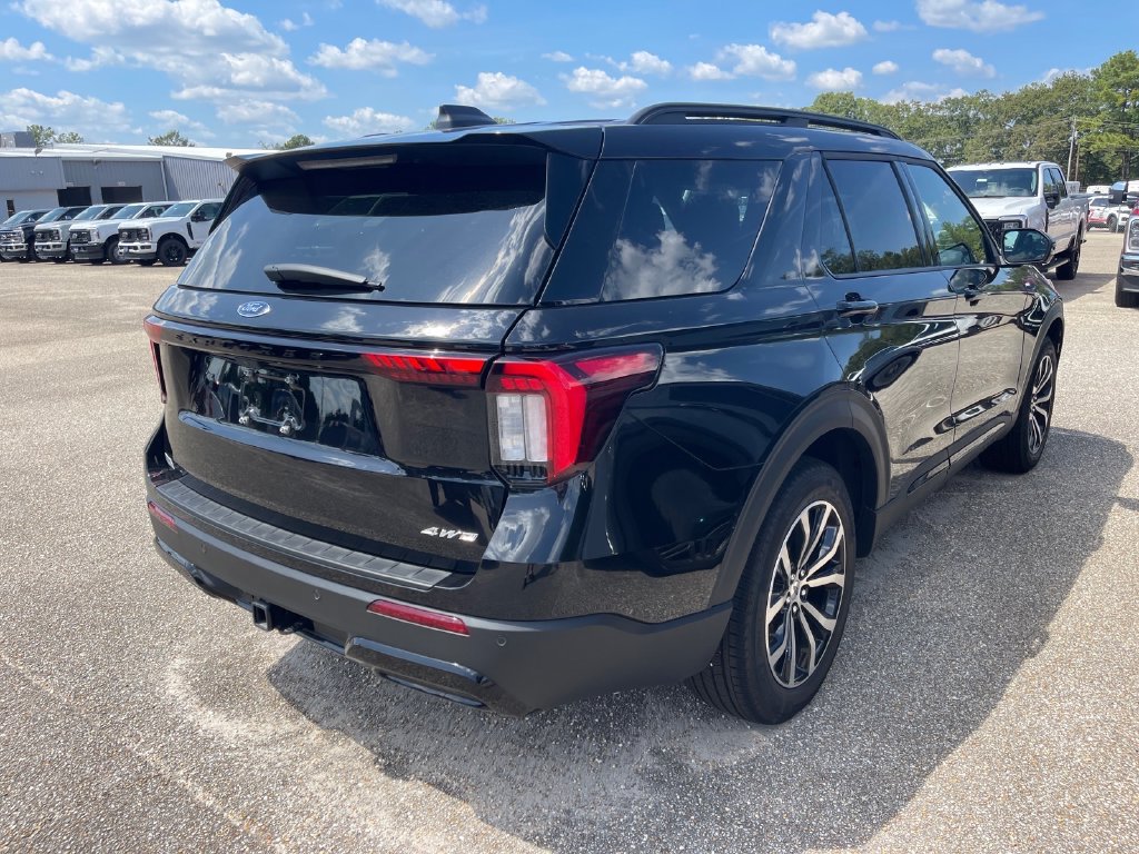 New 2026 Ford Explorer ST-Line AWD/4WD image 12