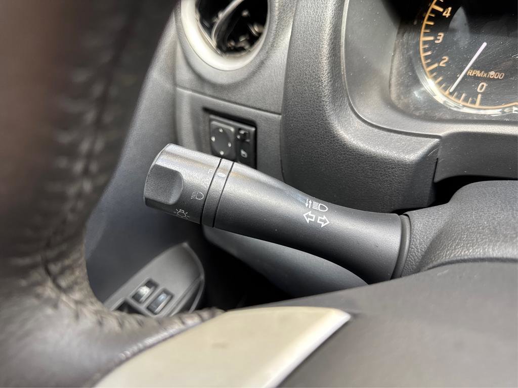 Used 2015 Nissan Versa Note SV image 20