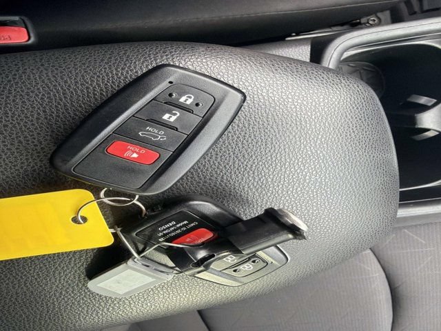 Certified 2020 Toyota RAV4 XLE w/ Convenience Package FWD image 31