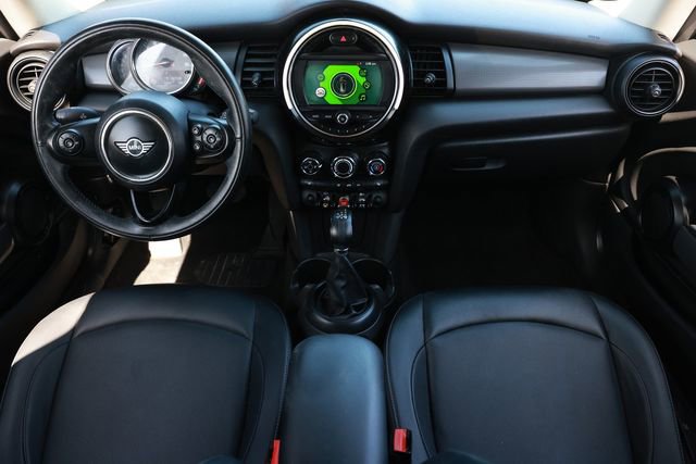 Used 2019 MINI Cooper 2-Door Hardtop image 2