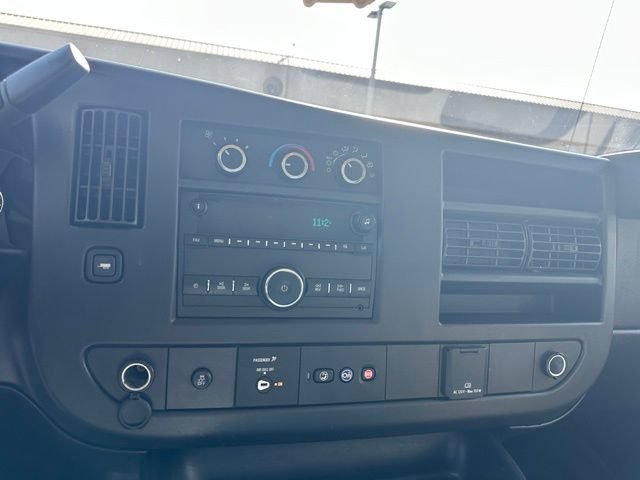 Used 2020 GMC Savana 4500 w/ Power Convenience Package RWD image 16