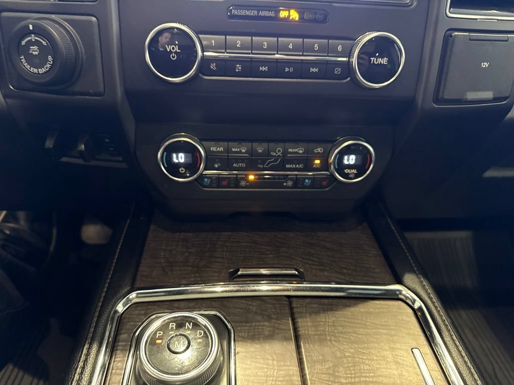 Used 2020 Ford Expedition Max Limited w/ Special Edition Package AWD/4WD image 30