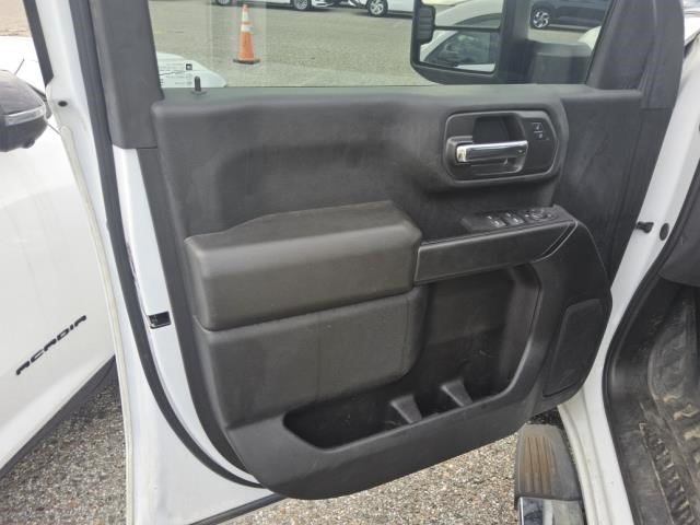 Used 2024 Chevrolet Silverado 3500 W/T AWD/4WD image 10