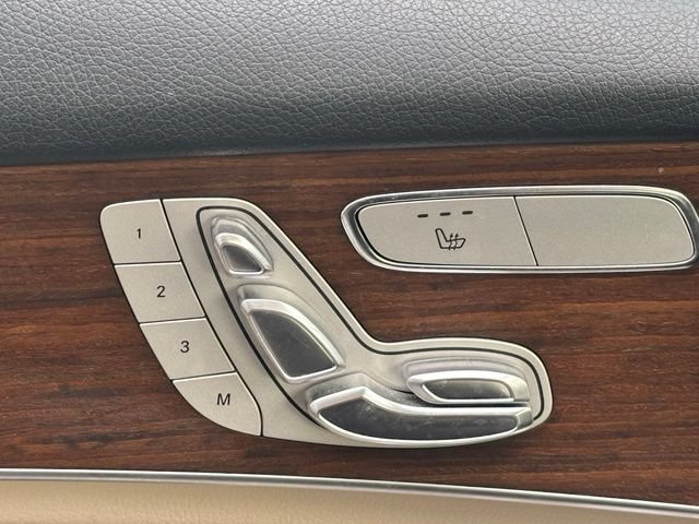 Used 2021 Mercedes-Benz GLC 300 4MATIC image 32