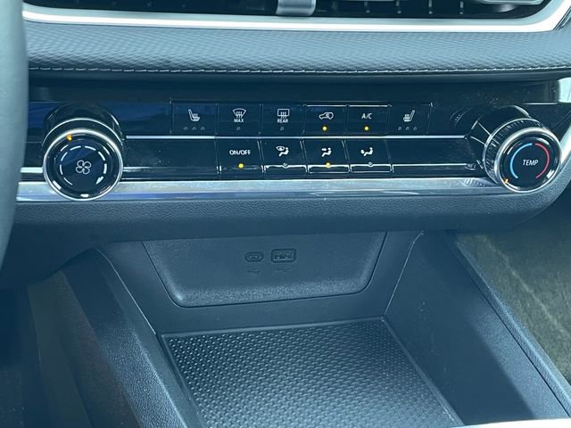 Used 2025 Chevrolet Equinox LT AWD/4WD image 19