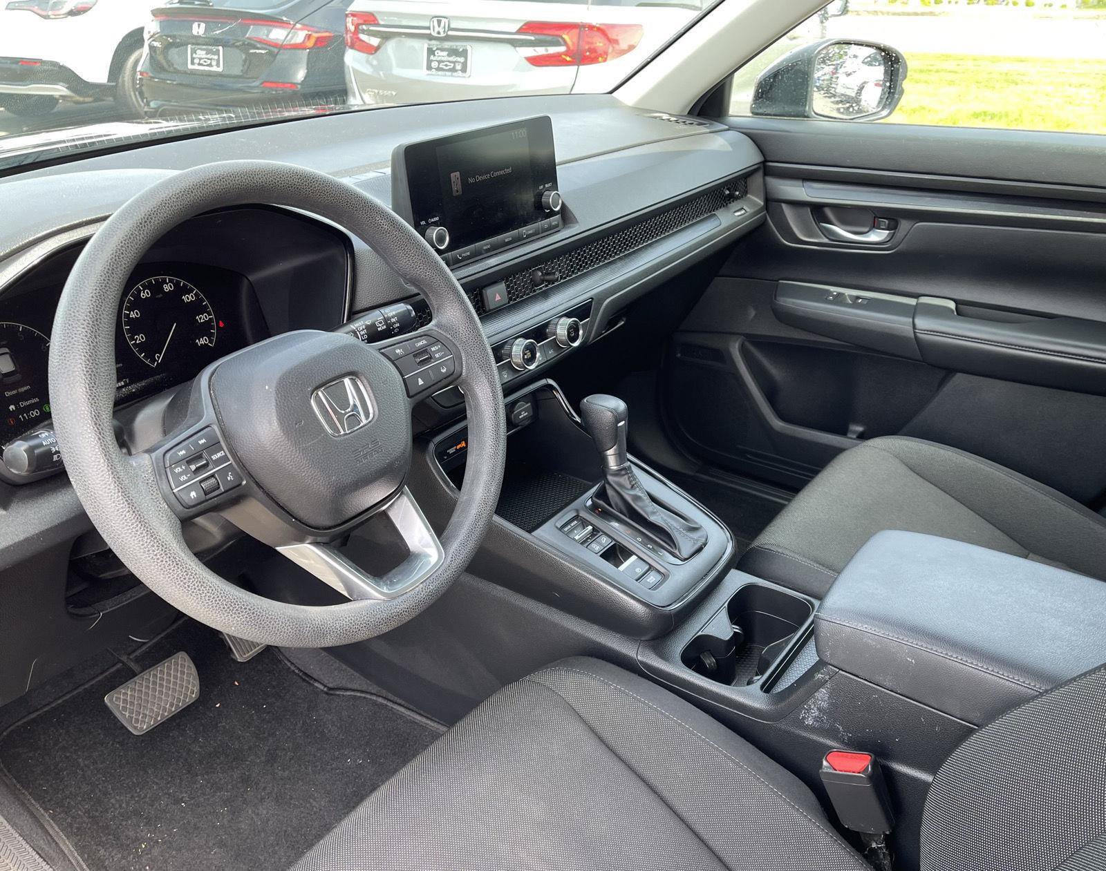 Used 2023 Honda CR-V LX image 4