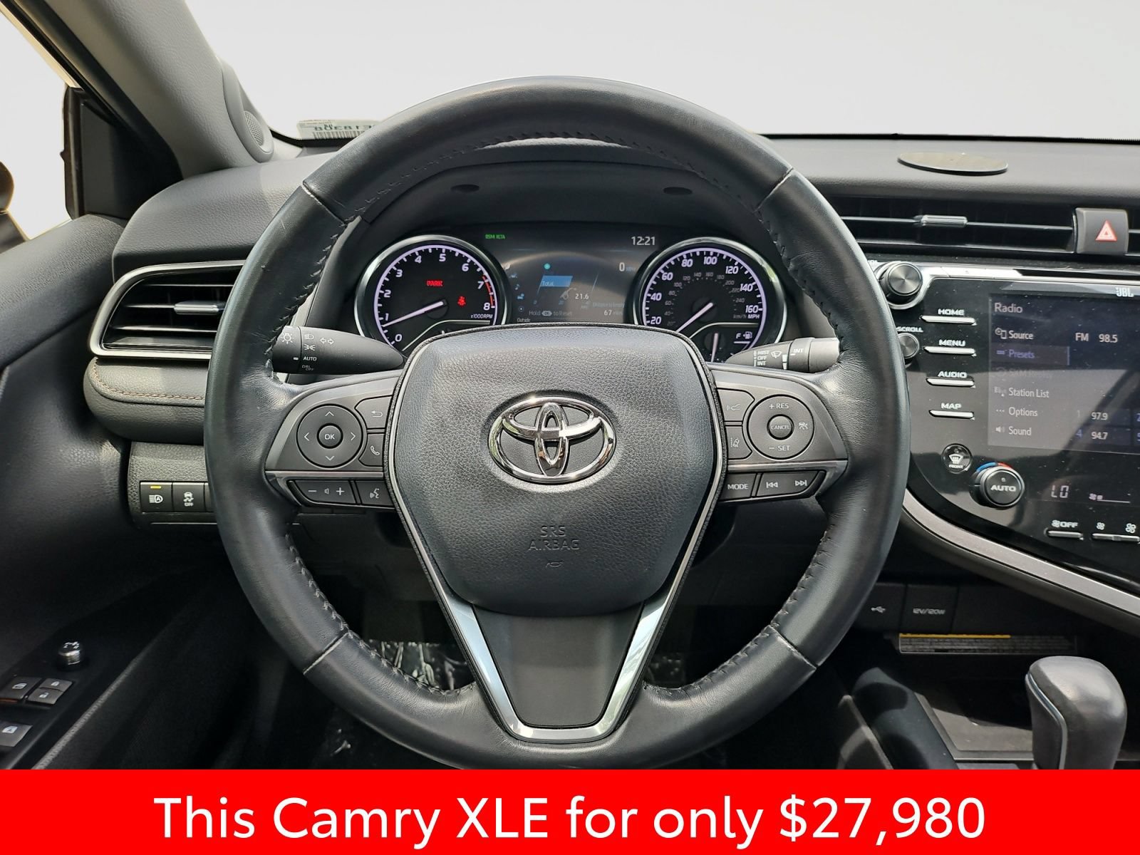 Used 2020 Toyota Camry XLE FWD image 44