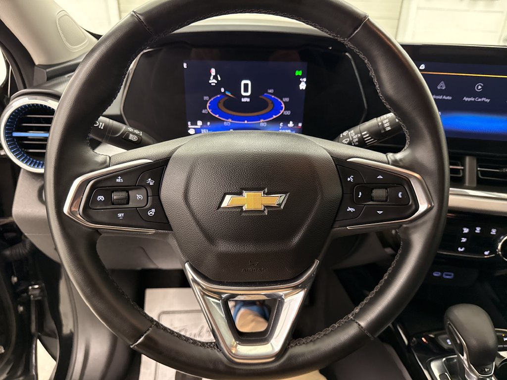 Used 2024 Chevrolet Trax LT w/ Driver Confidence Package FWD image 18