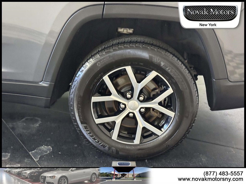 Used 2023 Jeep Grand Cherokee L Limited image 8