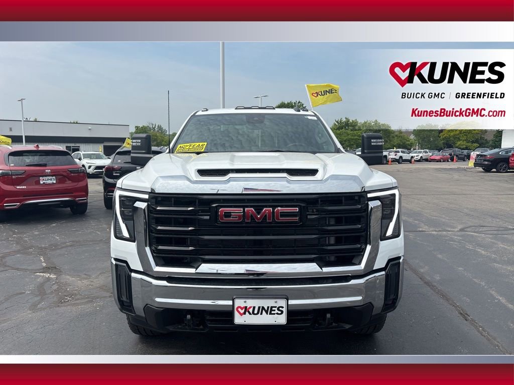 New 2025 GMC Sierra 3500 Pro image 2
