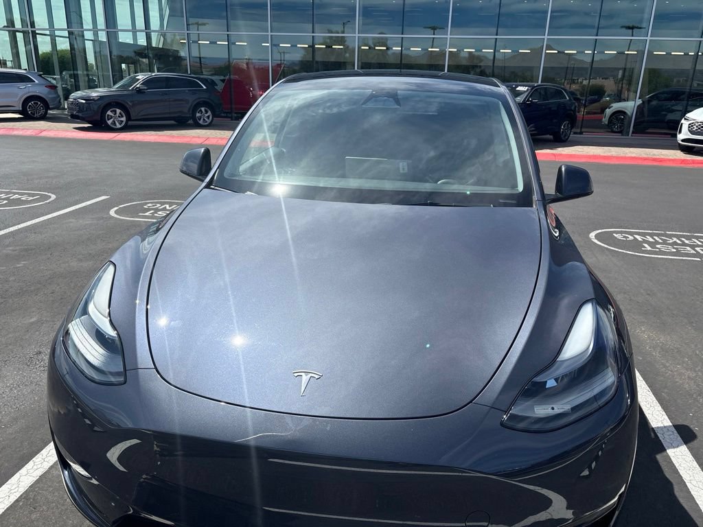 Used 2023 Tesla Model Y Long Range AWD/4WD image 2
