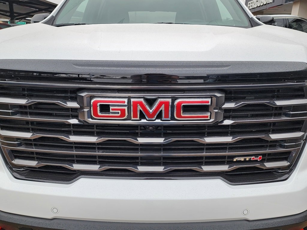 New 2026 GMC Acadia AT4 image 10
