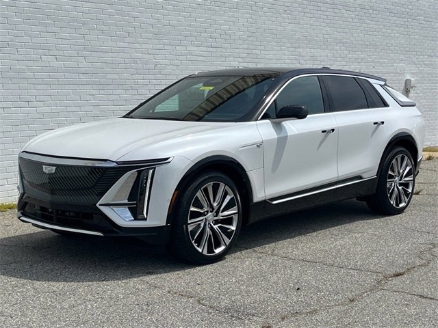New 2025 Cadillac Lyriq Luxury