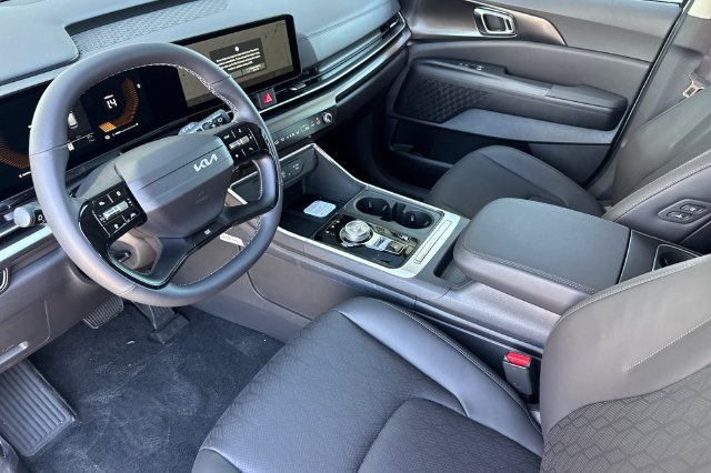 New 2027 Kia Carnival EX w/ Dark Edition Package FWD image 11