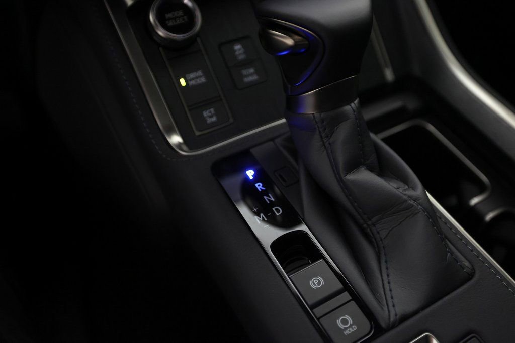 Used 2026 Lexus GX 550 w/ Accessory Package (2T) AWD/4WD image 26