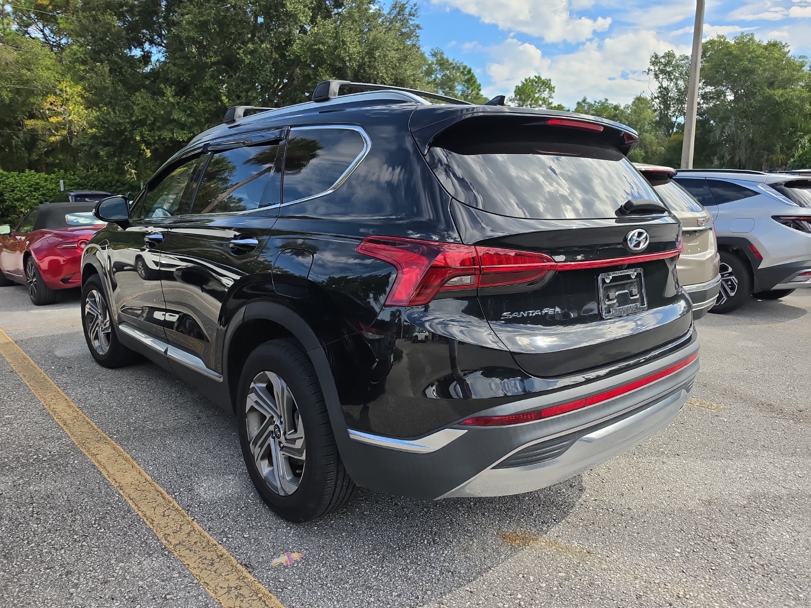 Used 2022 Hyundai Santa Fe SEL w/ Convenience Package FWD image 5