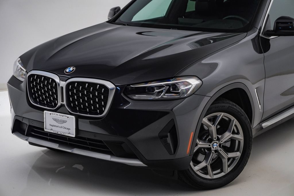 Used 2023 BMW X4 xDrive30i w/ Premium Package AWD/4WD image 4
