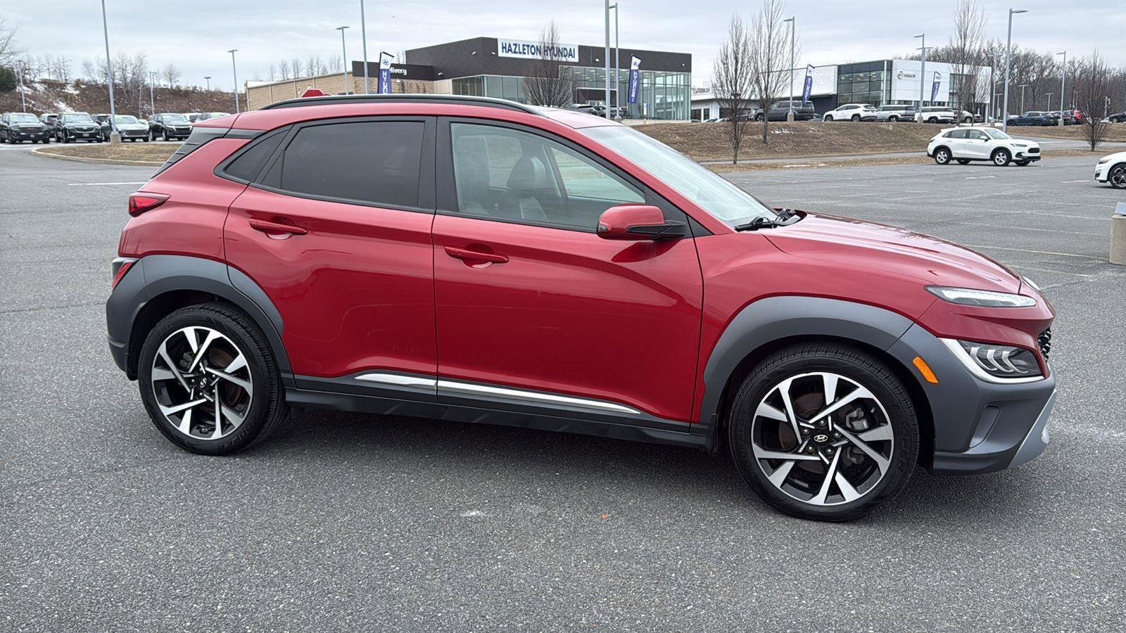 Used 2022 Hyundai Kona Limited image 3