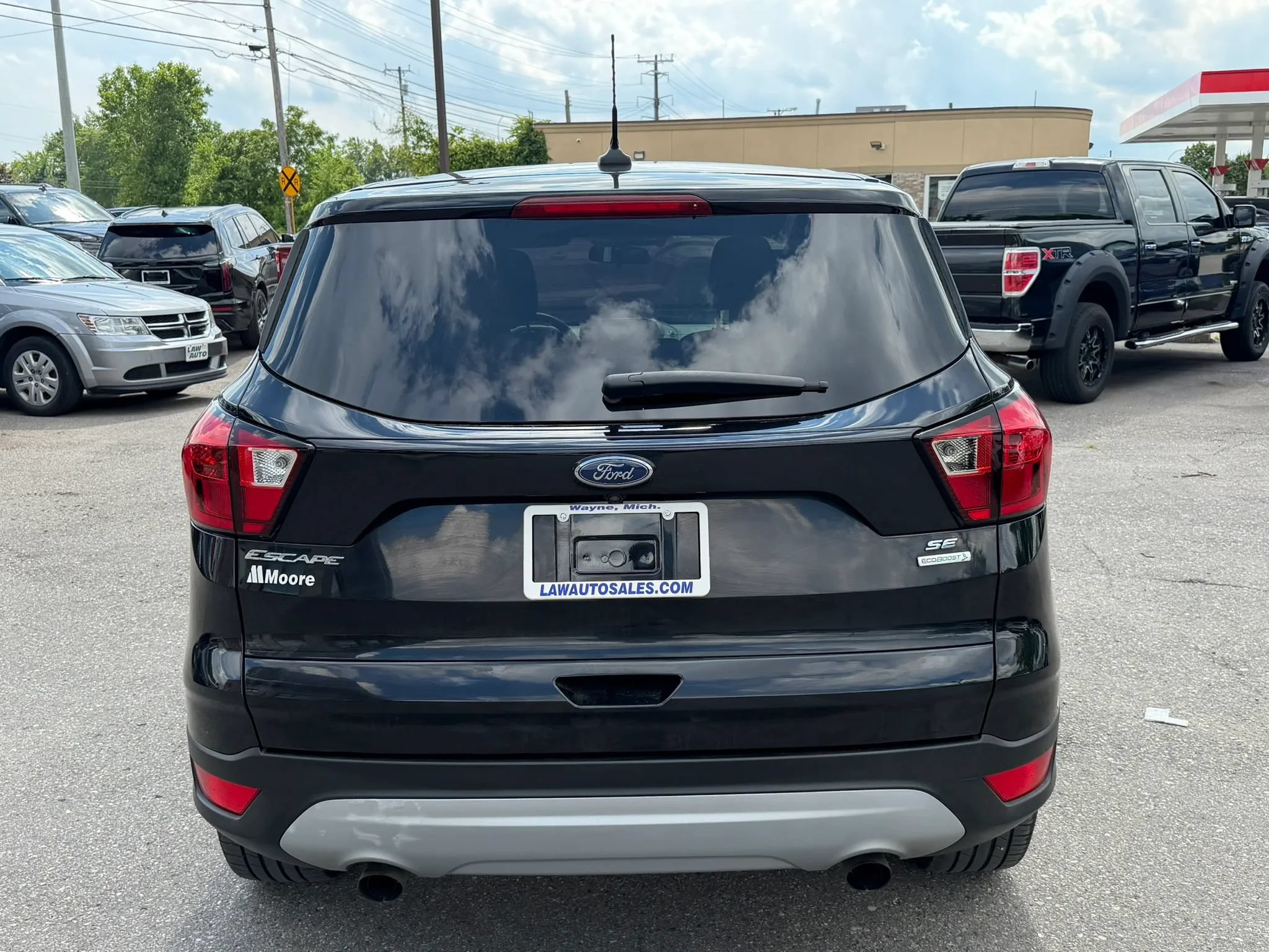 Used 2019 Ford Escape SE FWD image 4