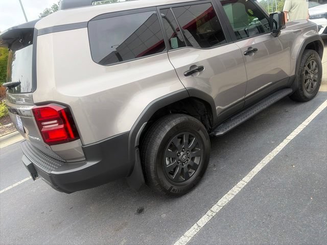 Used 2025 Toyota Land Cruiser w/ Premium Package AWD/4WD image 9