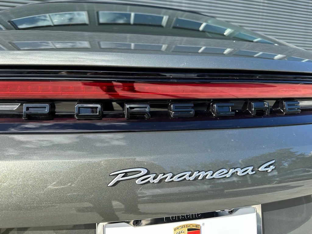 Used 2025 Porsche Panamera 4 image 13