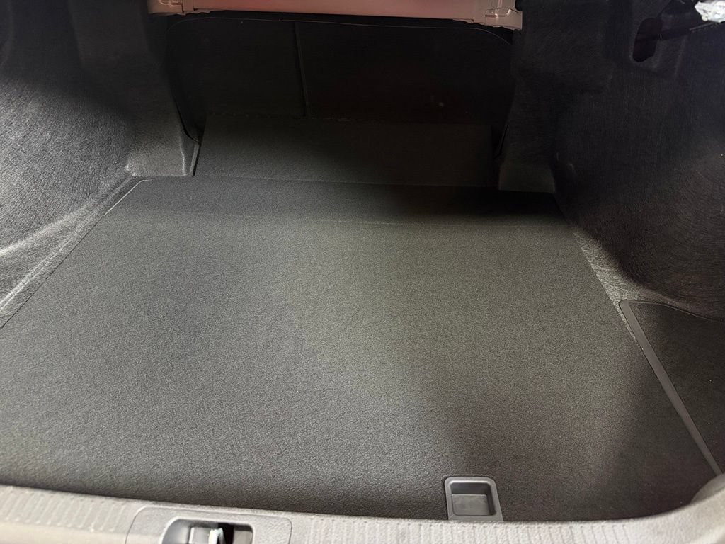 Used 2026 Toyota Camry SE FWD image 30