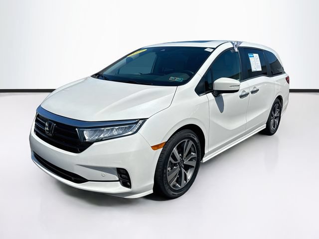 Certified 2023 Honda Odyssey Touring image 3
