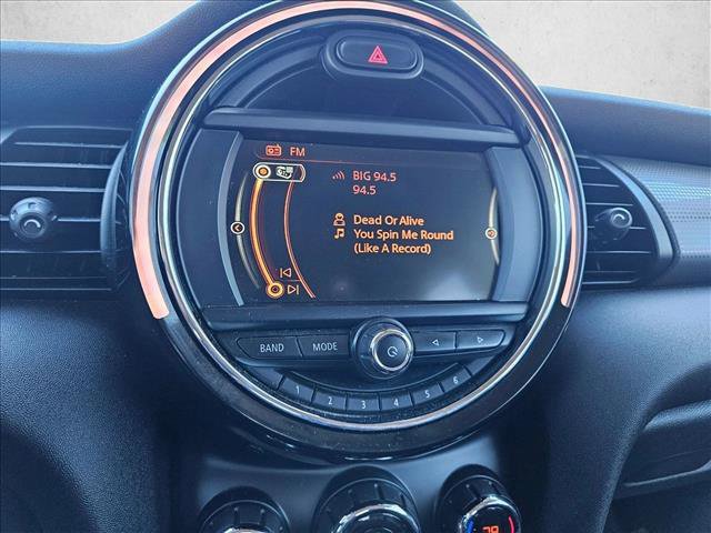 Used 2018 MINI Cooper 2-Door Hardtop image 13