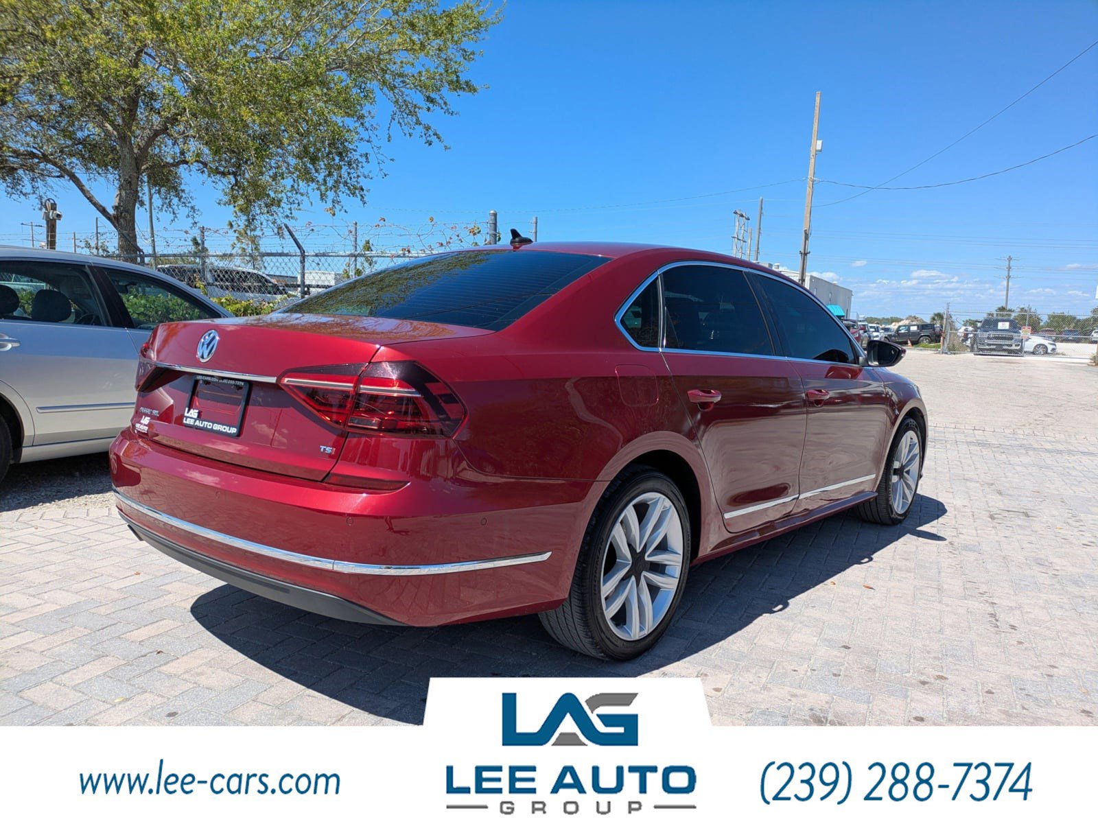 Used 2017 Volkswagen Passat 1.8T SEL Premium image 3