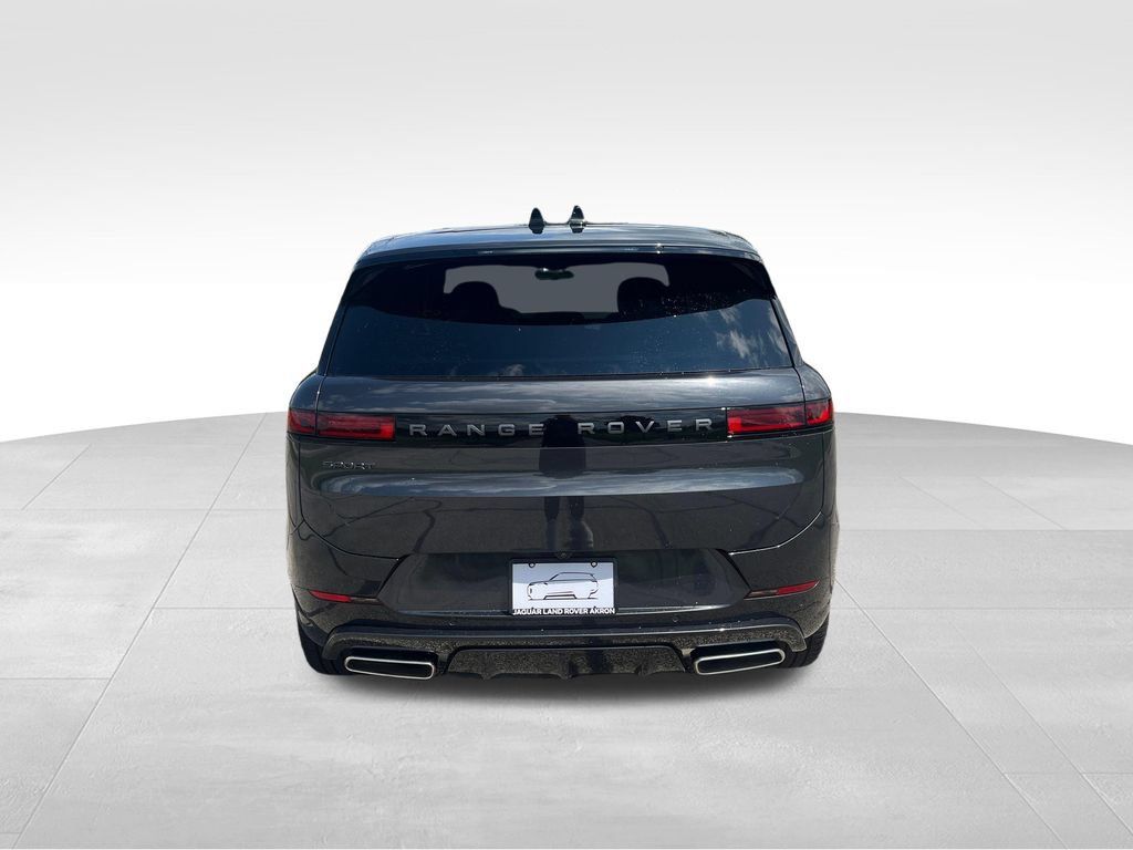 New 2026 Land Rover Range Rover Sport Dynamic SE AWD/4WD image 4