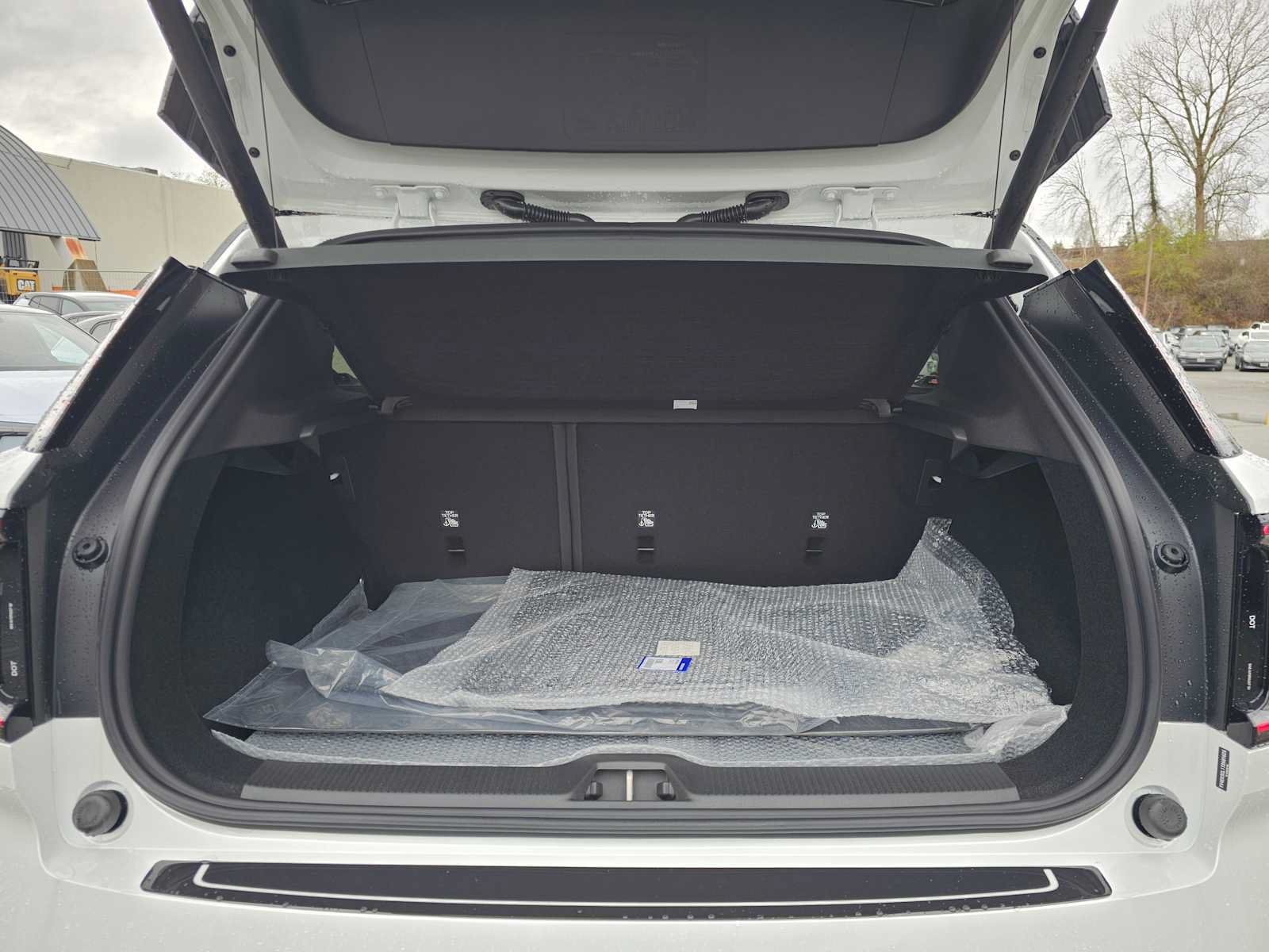 New 2026 Volvo EX30 Cross Country Ultra w/ Protection Package Premier AWD/4WD image 16