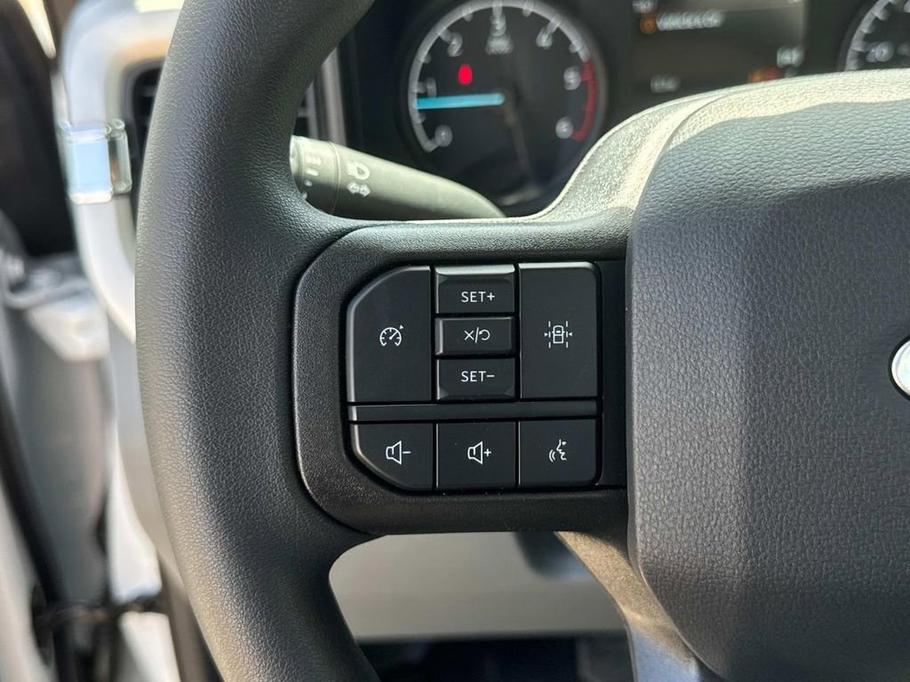 New 2025 Ford F350 XL w/ XL Chrome Package image 9